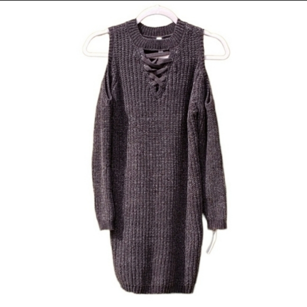 Xhilaration Long‎ Sleeve Open Shoulder Knit Sweater Small NWT
